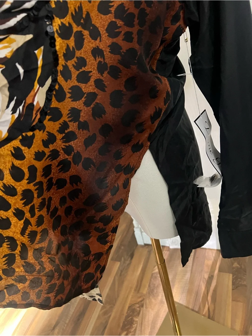 Silk Button up Shirt with Tiger Motif - Black and Brown & Animal Print, XL, NWT - Picture 8 of 9